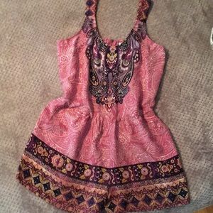 Xhilaration Romper large with pockets.